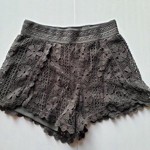 COCO + Jaimeson Boho crochet lace short